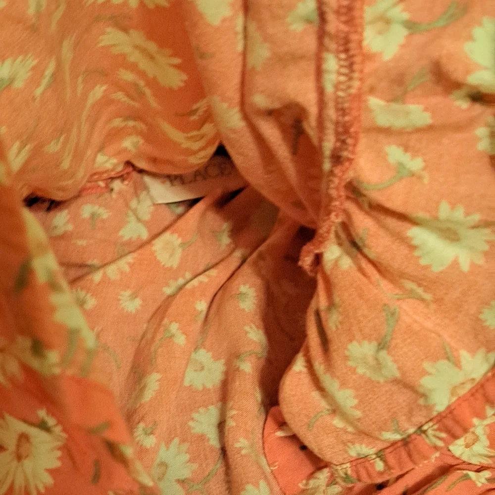 Childrens Place Girls Pink Floral Ruffle Top and Shorts Set, good preloved